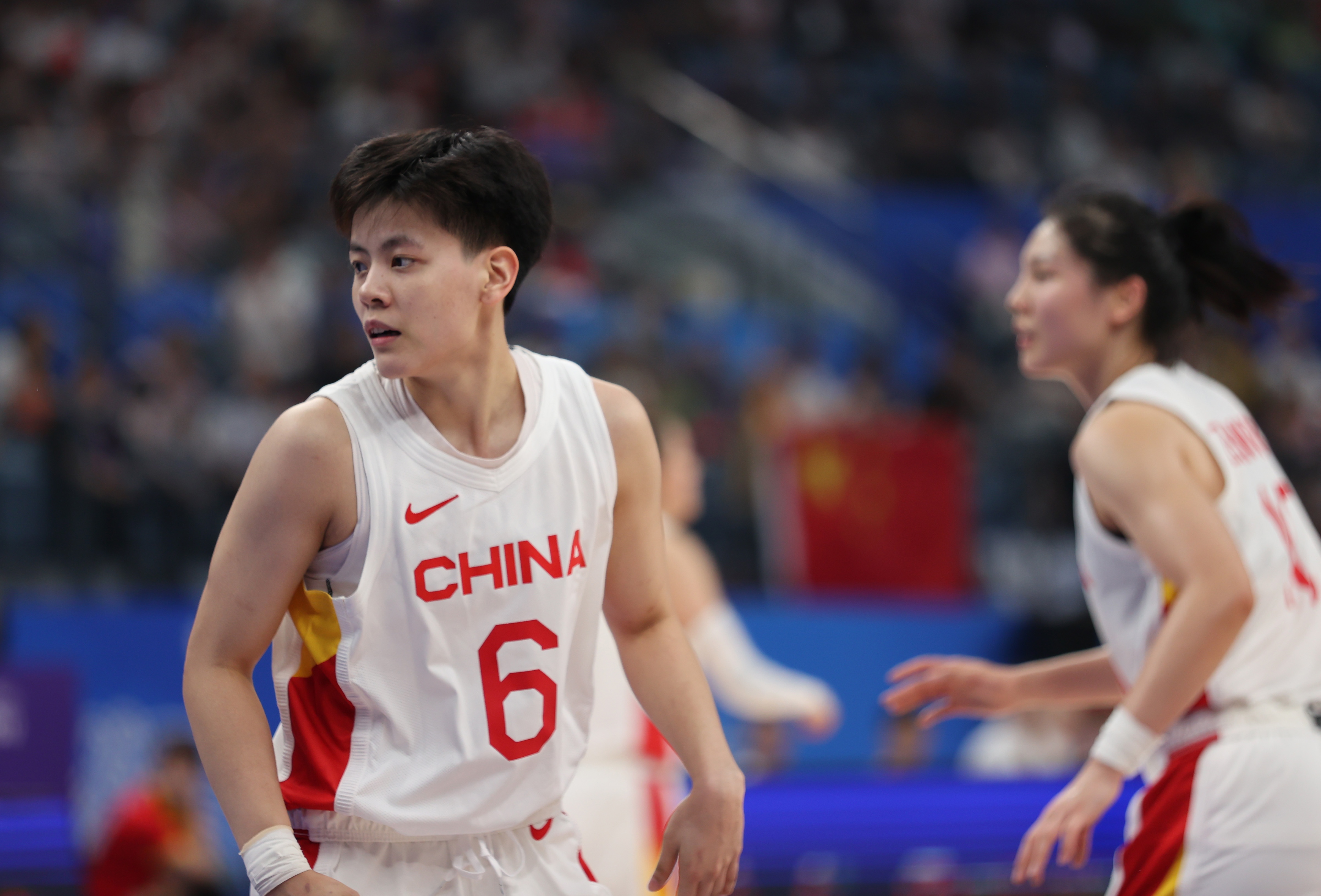 這讓人怎么玩？中國女籃半場67-21領先波黑46分！楊舒予17分！