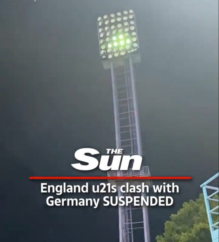 太陽報(bào)：英格蘭U21對陣德國比賽因球場燈光問題一度暫停