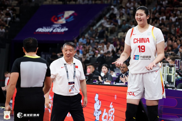 蘇群：不認(rèn)為宮魯鳴有什么問題 任何教練想用好張子宇都不容易