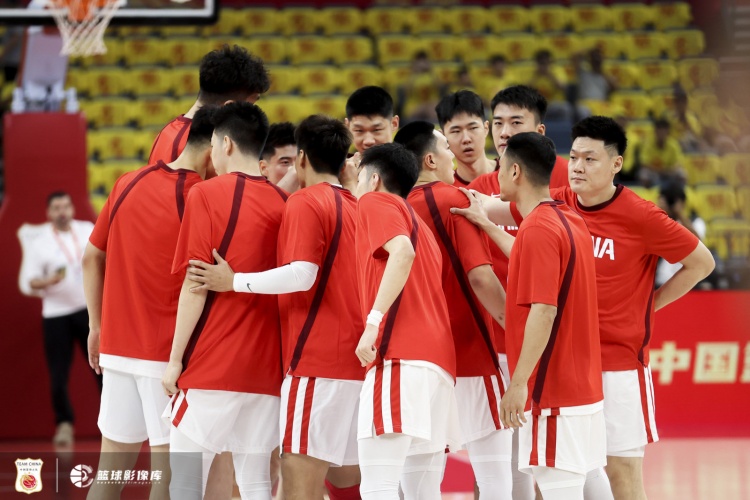 媒體人：中國男籃得分效率還是太低了 缺少高水平持球手