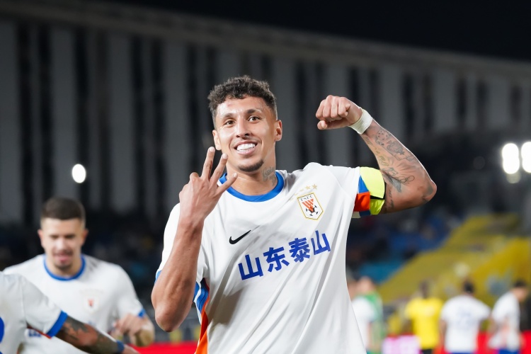 魯媒：泰山外租小將表現搶眼，克雷桑接受治療下輪能否出場待定