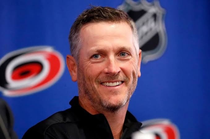 美媒：NHL颶風隊老板湯姆-鄧頓就收購開拓者已達成初步協(xié)議