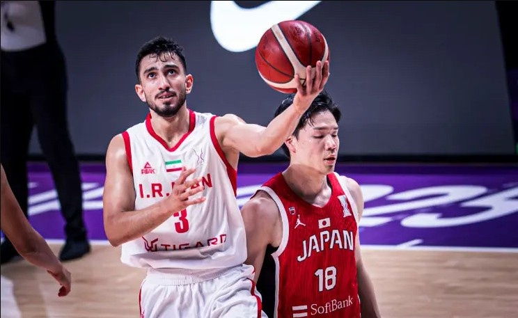 身手全能！瓦赫迪17中7拿到19分5板4助2斷 罰球3中3