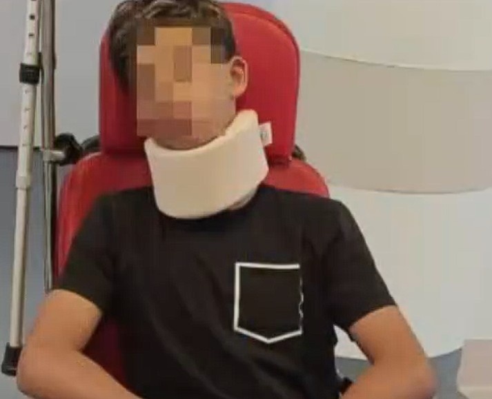 毆打?qū)κ?賽后被沖場成年人打！意大利13歲門將被禁賽一年