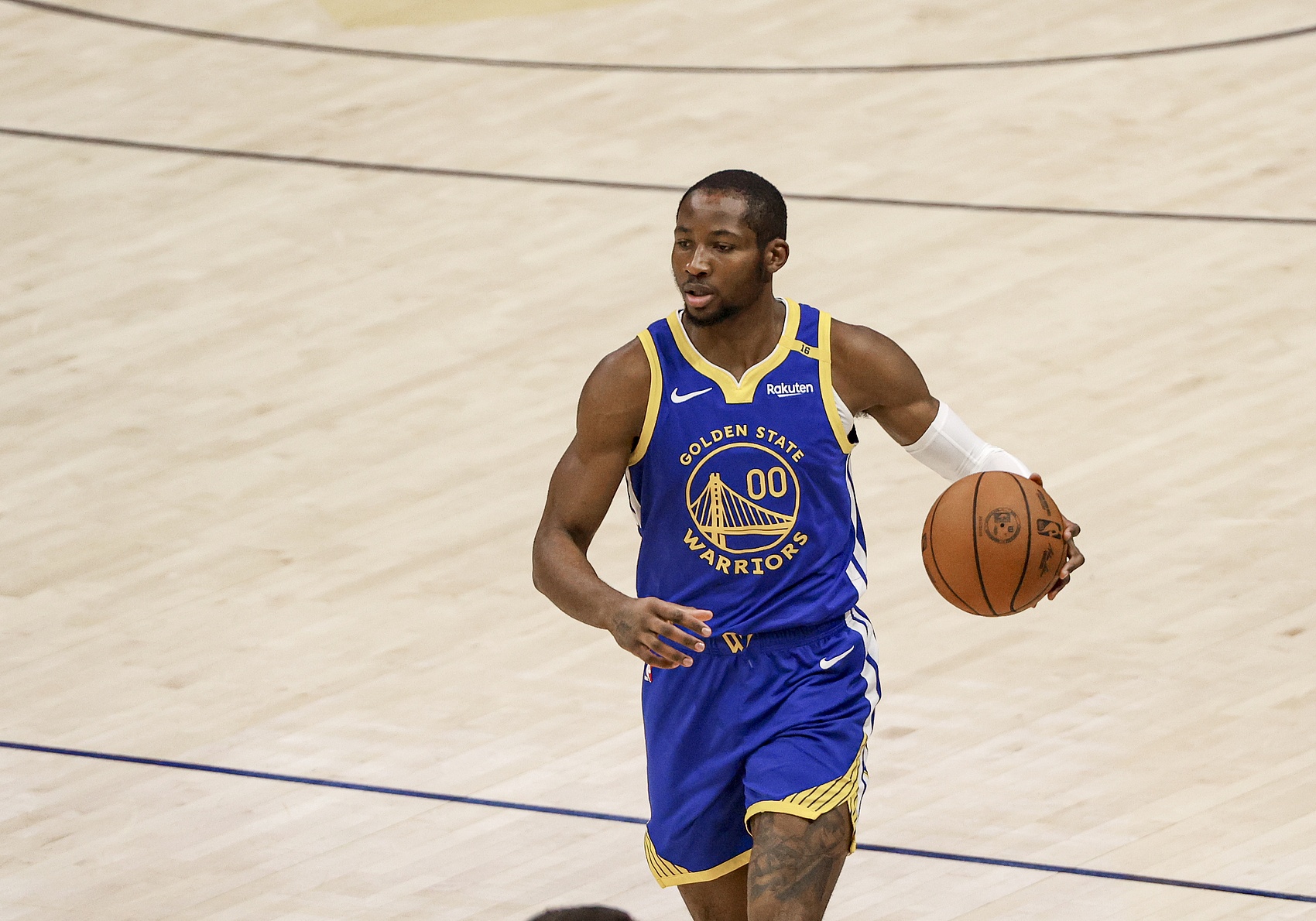 名記：勇士不可能給任何人上場時間保證 庫明加也不例外