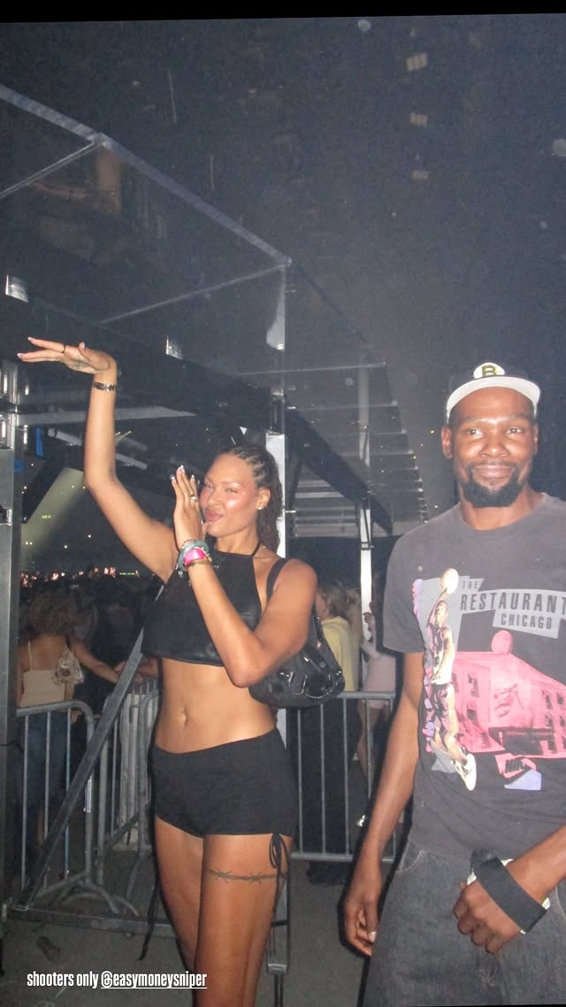 坎貝奇澄清誤會(huì)：我沒(méi)有和杜蘭特交往 我已經(jīng)嫁給了籃球